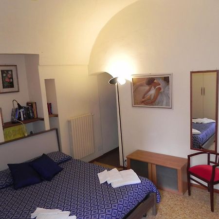 Centralissimo Trilocale Su Due Piani - Flavio House Санремо Экстерьер фото