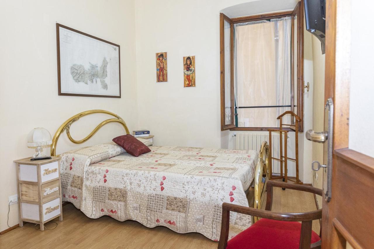Centralissimo Trilocale Su Due Piani - Flavio House Санремо Экстерьер фото
